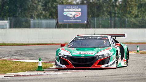 Honda NSX GT3 review: user-friendly weapon | CAR Magazine