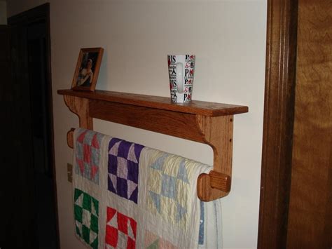 Wall Quilt Hanger With Shelf – Paulbabbitt.com