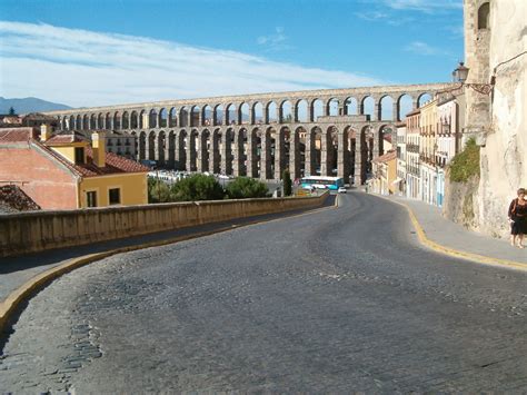 Aqueduct of Segovia Tourist Information, Facts & Location