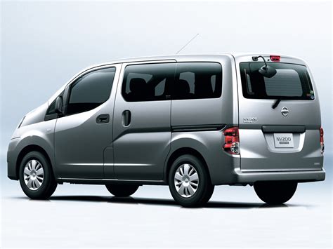 2011 Nissan NV200 Vanette -Reviews,Photos,Price,Specifications | machinespider.com