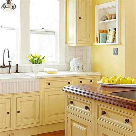 Yellow Kitchen Walls What Color Cabinets - ABIEWC