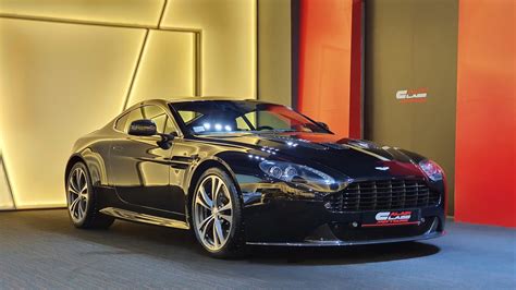 Alain Class Motors | Aston Martin V12 Vantage Carbon Black