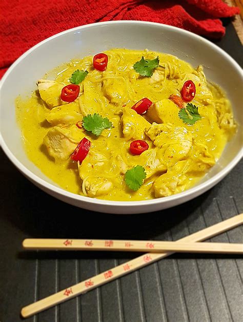 Thai Satay Chicken Curry in a Peanut Sauce - Skint Chef