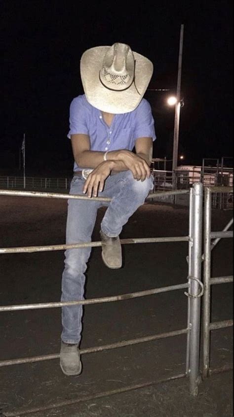 Pin by Dez🇲🇽 on Vaqueras/ Vaquero♥️ | Cowboy outfit for men, Cute country boys, Cowboy outfits