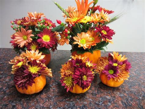 MIni pumpkin flower arrangements | Pumpkin arrangements, Pumpkin flower ...