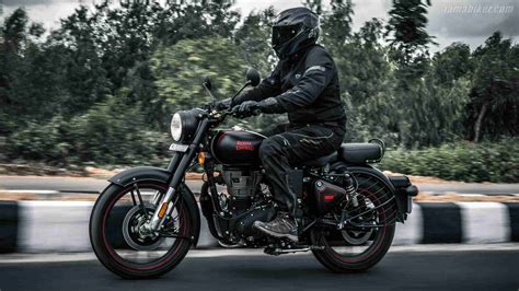 BS6 Royal Enfield Classic 350 Stealth Black edition review – IAMABIKER – Everything Motorcycle!