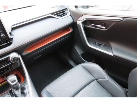 2020 Toyota RAV4: 202 Interior Photos | U.S. News & World Report