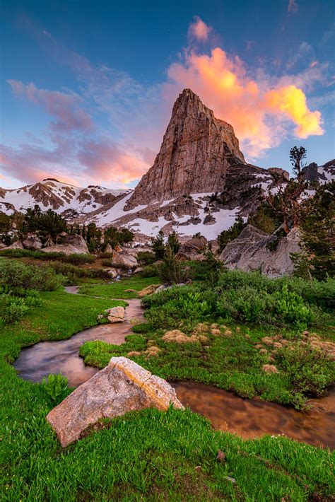 Unnamed peak in the Sierra Nevada Mountains | Sierra nevada, Sierra nevada mountains, Beautiful ...