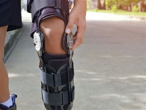 Best Knee Braces: The Ultimate Guide To Choosing The Best Knee Brace For You | Physiotherapists ...