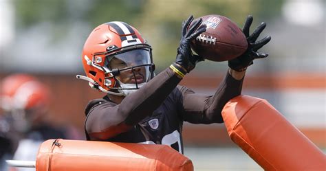 Expectations for Cedric Tillman, Browns' Top Rookies in Preseason | News, Scores, Highlights ...