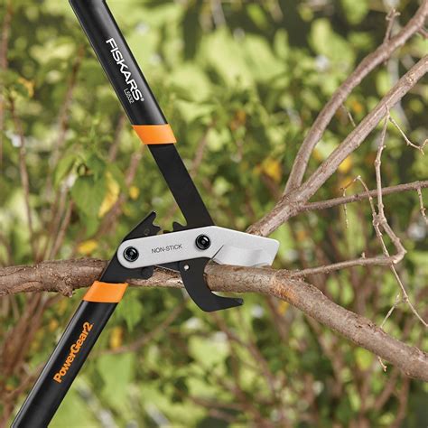 Fiskars PowerGear2 Lopper (32 Inch) | Garden tools, Best garden tools, Tree loppers