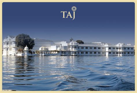 Taj Lake Palace Udaipur | Destination Wedding Venue | Varmalla