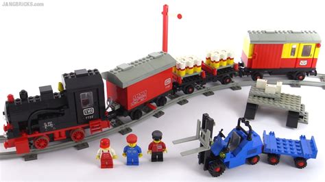 LEGO vintage 4.5V Steam Cargo Train set from 1985! set 7722