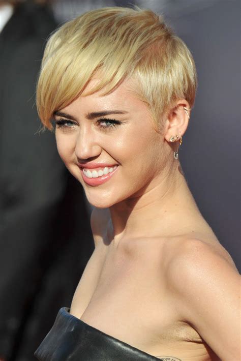 Miley Cyrus Short Hair Gallery: Cuts And Styles That Catch Eyes