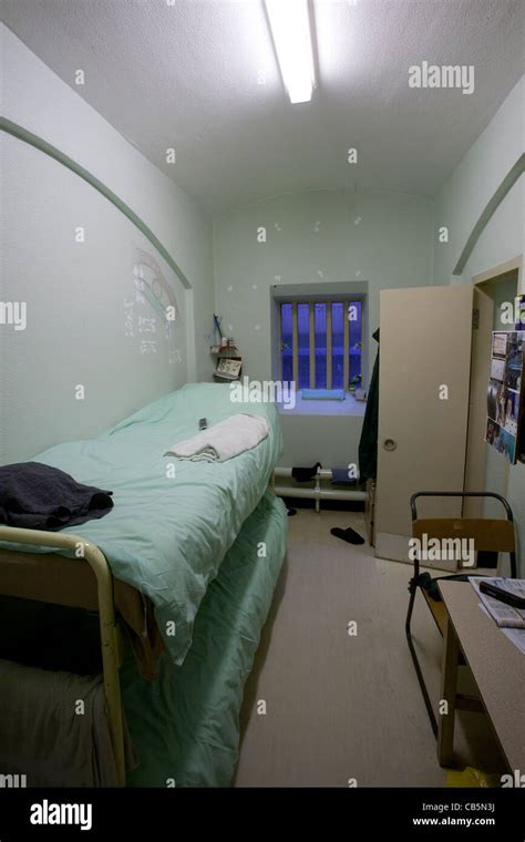 View of the inside of a 2 man cell Wandsworth Prison London UK Stock ...