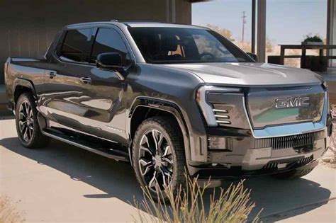 Is the 2024 GMC Sierra EV Really a Hummer EV?