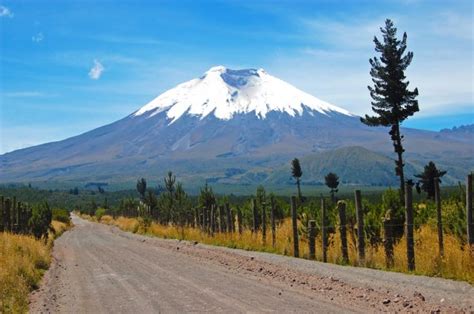 Cotopaxi volcano Stock Photos, Royalty Free Cotopaxi volcano Images | Depositphotos