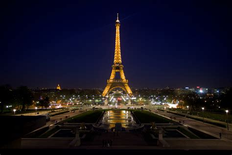 🔥 [70+] Eiffel Tower At Night Wallpapers | WallpaperSafari