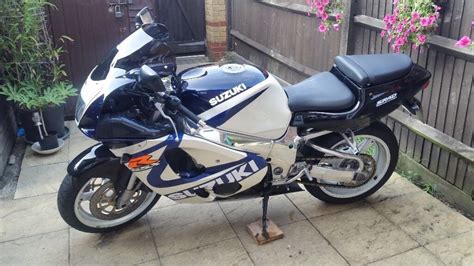 Suzuki GSXR 600 SRAD 1998 (Low Mileage) Swap? Bandit, Fazer, Hornet ...