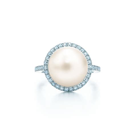 Tiffany South Sea Noble ring in platinum with diamonds and a cultured pearl. | Tiffany & Co.