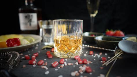 15 Best Japanese Whisky Cocktails To Drink - MyBartender