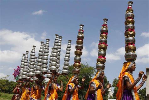 In Pictures: Navratri festival - The Globe and Mail