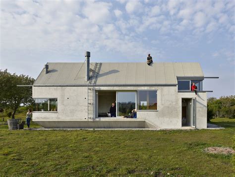 Small Concrete House Opens Up To The Swedish Landscape