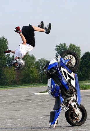 Most Amazing and Dangerous Bike Stunts by Riders ~ RACING STUNTS