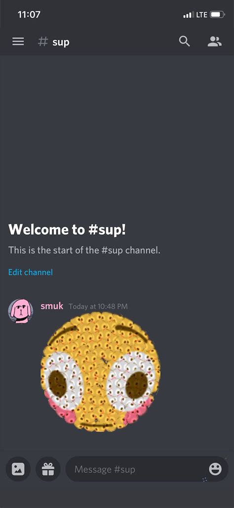 I made a script that draws an emoji using emoji of emoji : discordapp