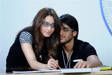 Telugu Movie Club: 100% love ( Naga Chaitanya- Tamanna Bhatia) 100% Love Movie