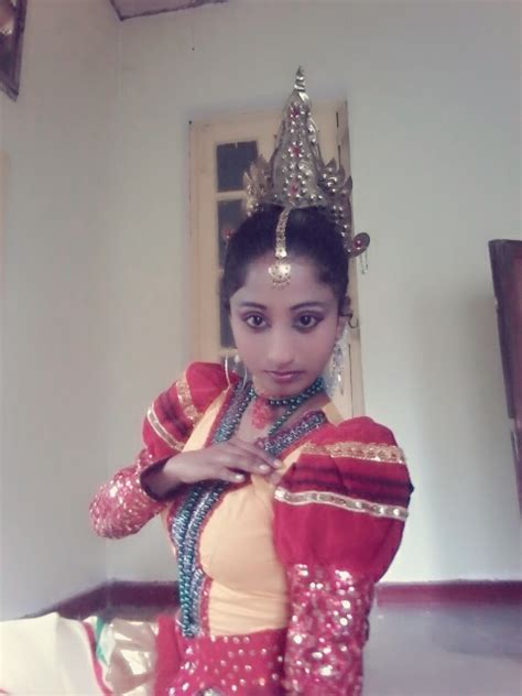 Traditional Dance: Pahatharata Dance