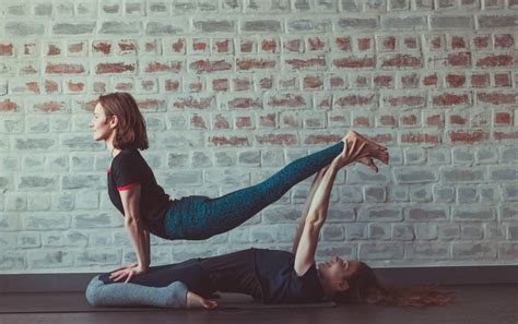 5 Fun Yoga Poses For Two People: Beginners And Beyond