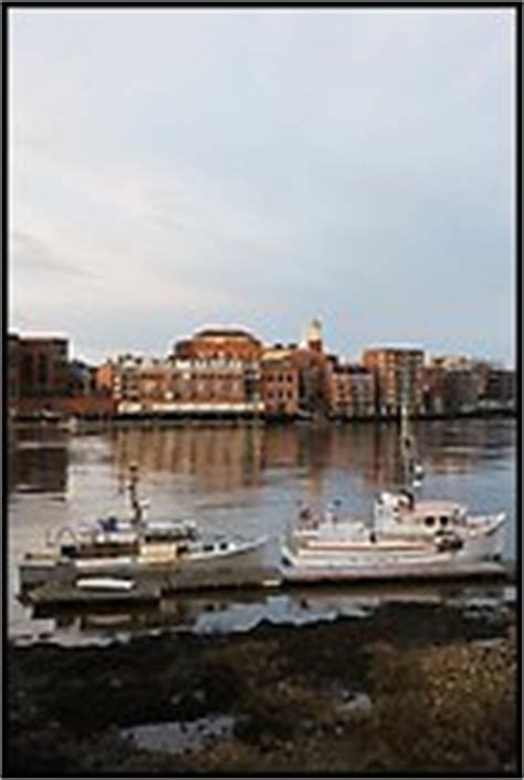 Portsmouth, New Hampshire - Waterfront Pictures - USA stock photos, fine art prints by QTL