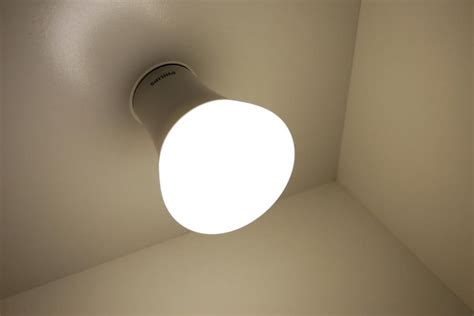 Which LED bulbs are best for built-in dimmers? - CNET