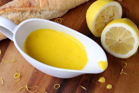 How to Make Hollandaise Sauce - Classic French Mother Sauce - The ...