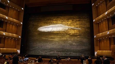 The Mariinsky Ballet | Globe Dancer