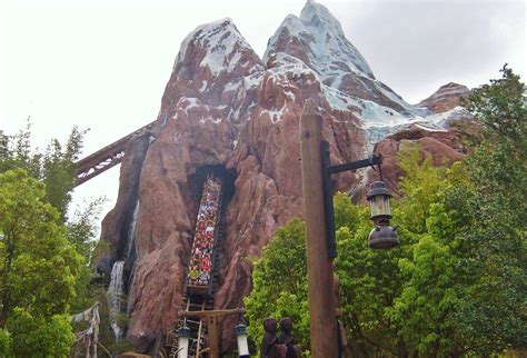 That Disney Girl.: Expedition Everest: Ride Review