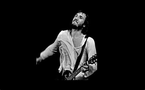 Top 10 Pete Townshend Solo Songs - ClassicRockHistory.com