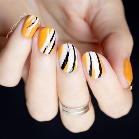 21 Pretty Ways to Have Mustard Nails - Pretty Designs