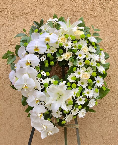 Funeral Wreath 7 in Huntington Beach, CA | Huntington Flowers