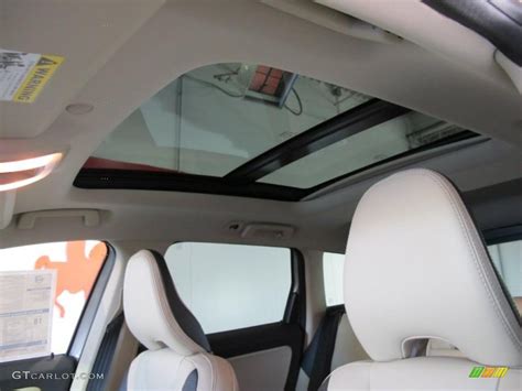 2011 Volvo XC60 3.2 R-Design Sunroof Photo #41074743 | GTCarLot.com