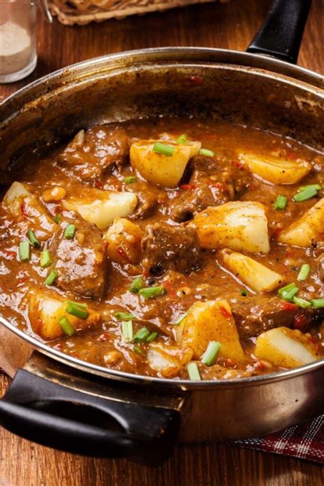 Pioneer Woman's Crockpot Beef Stew - Table for Seven