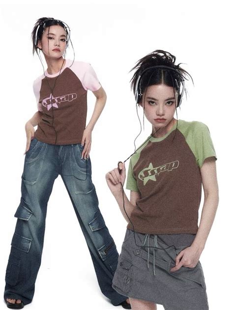 Y2k grunge graphic tee | 2000s japanese fashion, Japan fashion, Japanese fashion