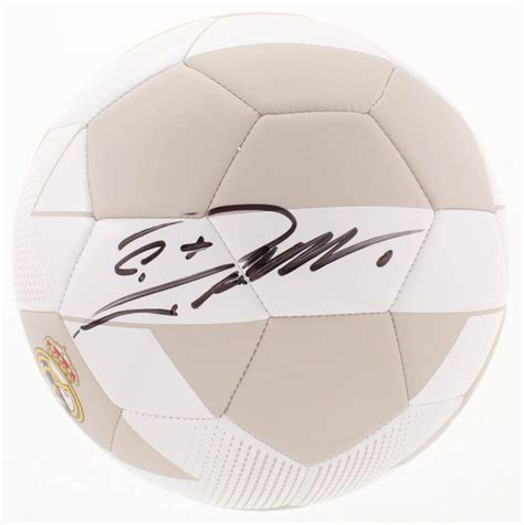 Cristiano Ronaldo Signed Real Madrid Logo Soccer Ball (Beckett COA) | Pristine Auction