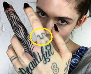 20+ Grimes Face Tattoos - CrawfMinahal