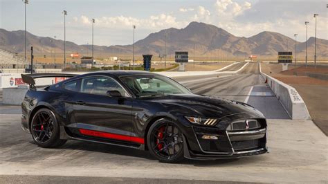 Ford Mustang Shelby GT500 Code Red is a 1,300-hp straight-line weapon ...