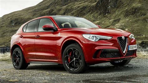 Alfa Romeo Stelvio Wallpapers - Top Free Alfa Romeo Stelvio Backgrounds - WallpaperAccess