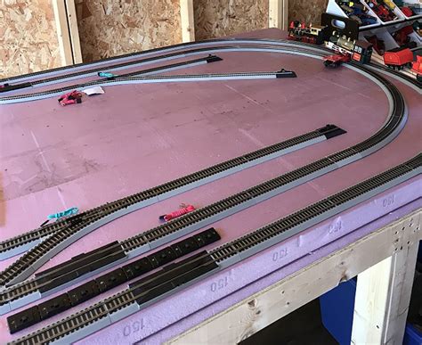 Bachmann EZ track ho scale layout - Model railroad layouts plansModel ...