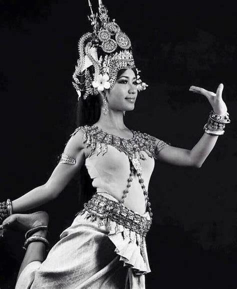 Apsara Dance Class Siem Reap | Navutu Dreams