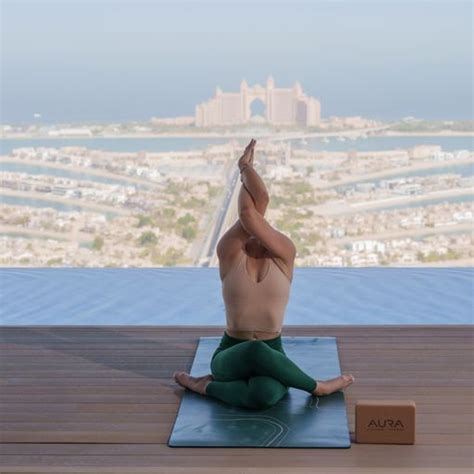 AURA Skypool Launches Wellness Classes